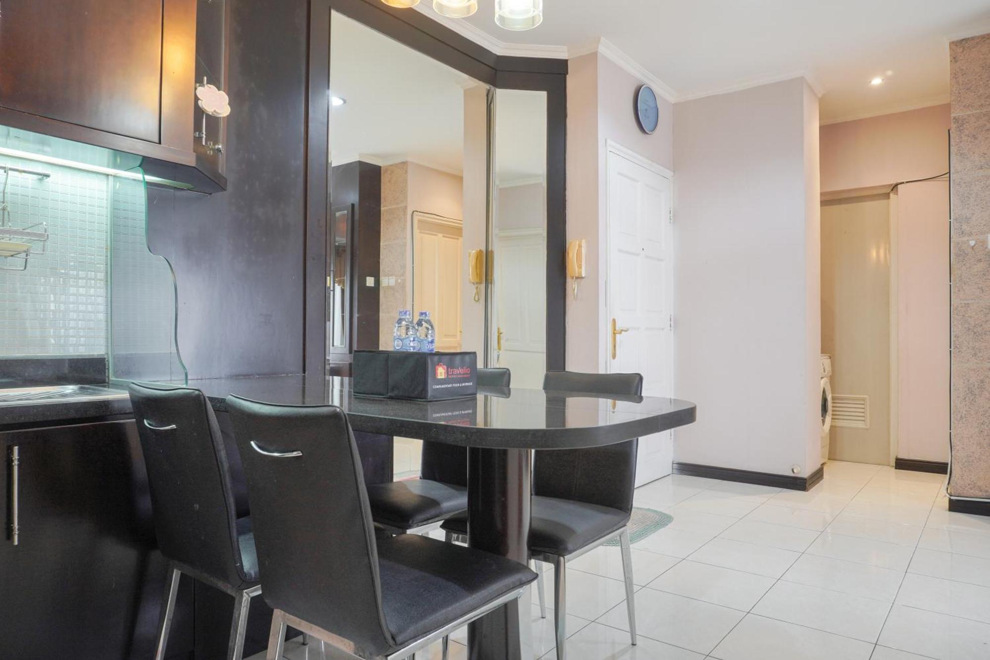 Cozy And Simply Look 2Br At 12Nd Floor Puri Garden Apartment By Travelio Jakarta Exterior photo